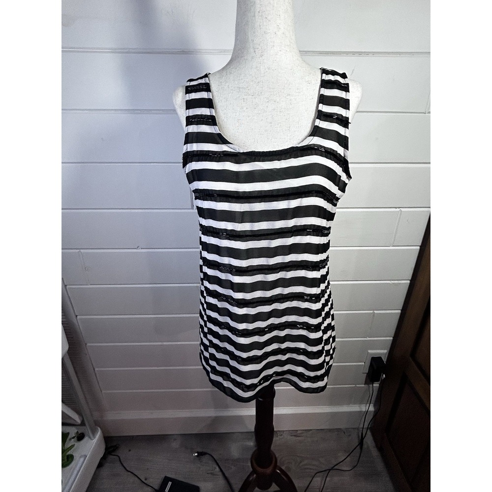 Banana republic Sleeveless Striped NWT Women's Top
